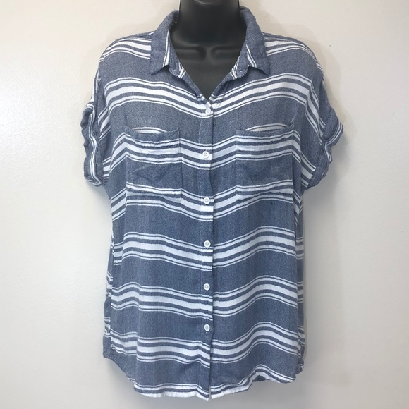beachlunchlounge Tops - 5/$20 Beach Lunch Lounge Striped Button Up